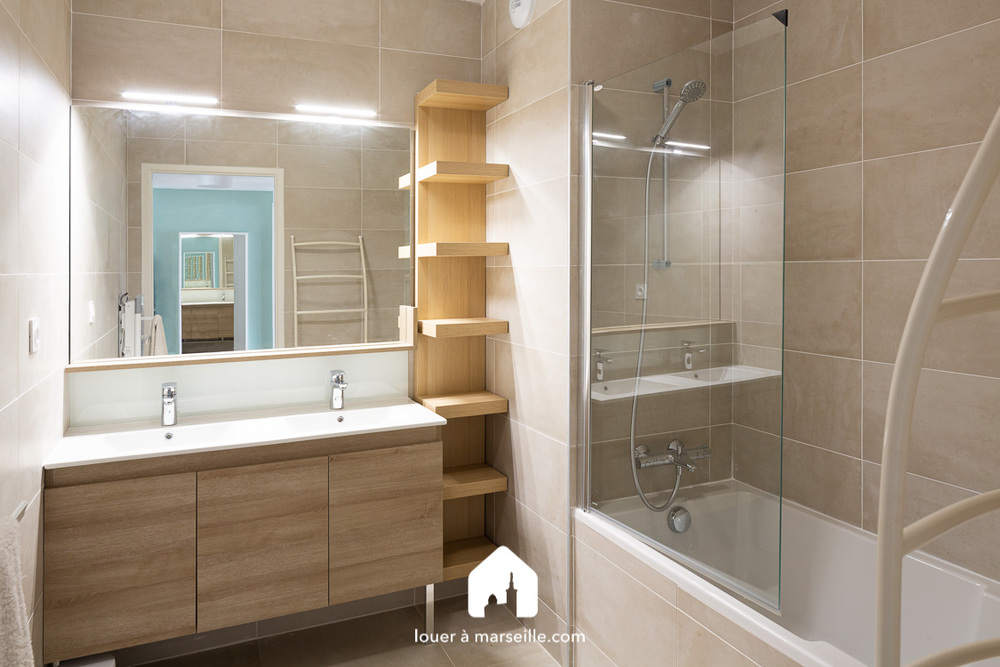 205 Prado - Marseille 13008