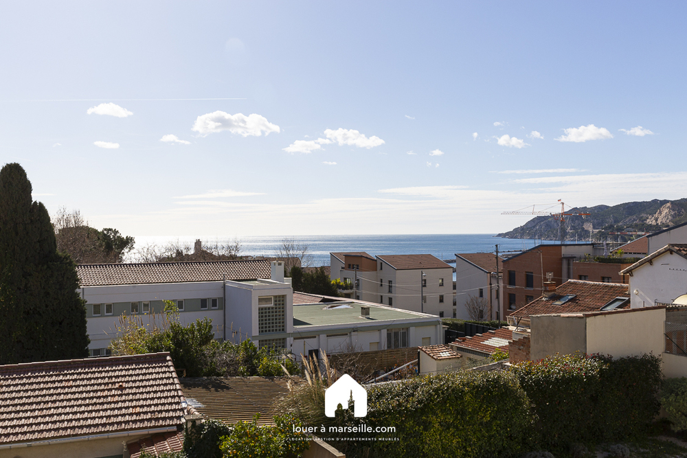 La mer calme - MARSEILLE 13016