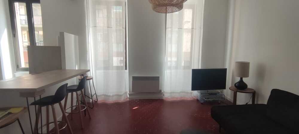Le Papety* - Marseille 13007