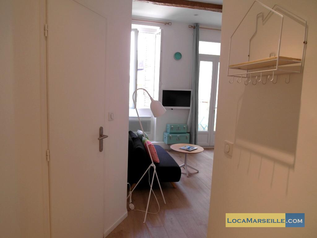 location meuble Marseille Appartement type T2 Cote cour - Marseille 13001