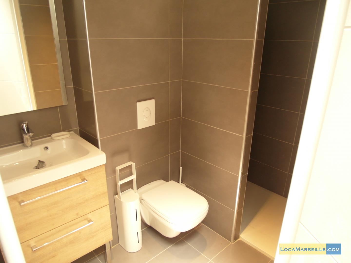 studio en location meuble  Marseille Castellane - Marseille 13005