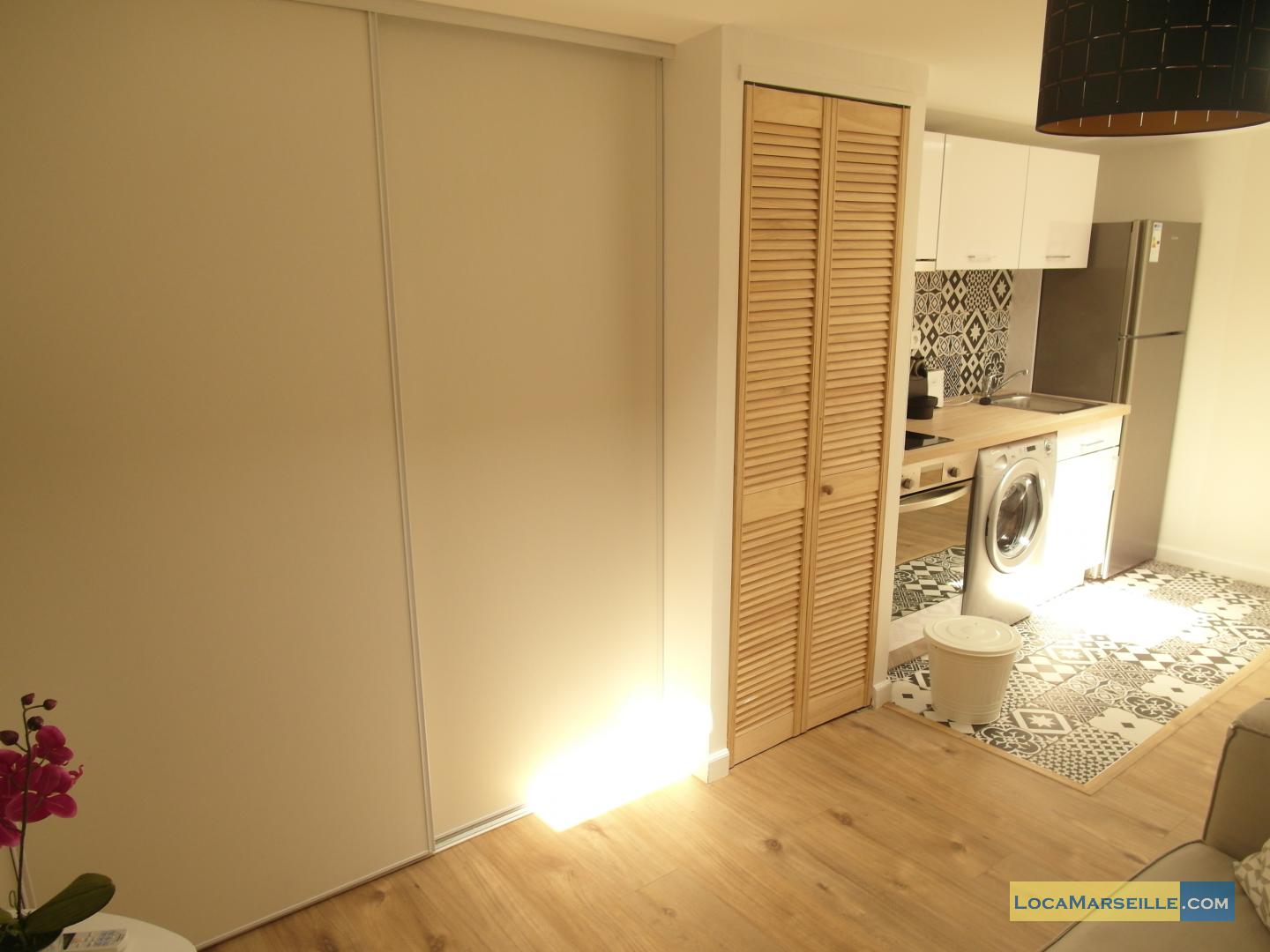 studio en location meuble  Marseille Castellane - Marseille 13005