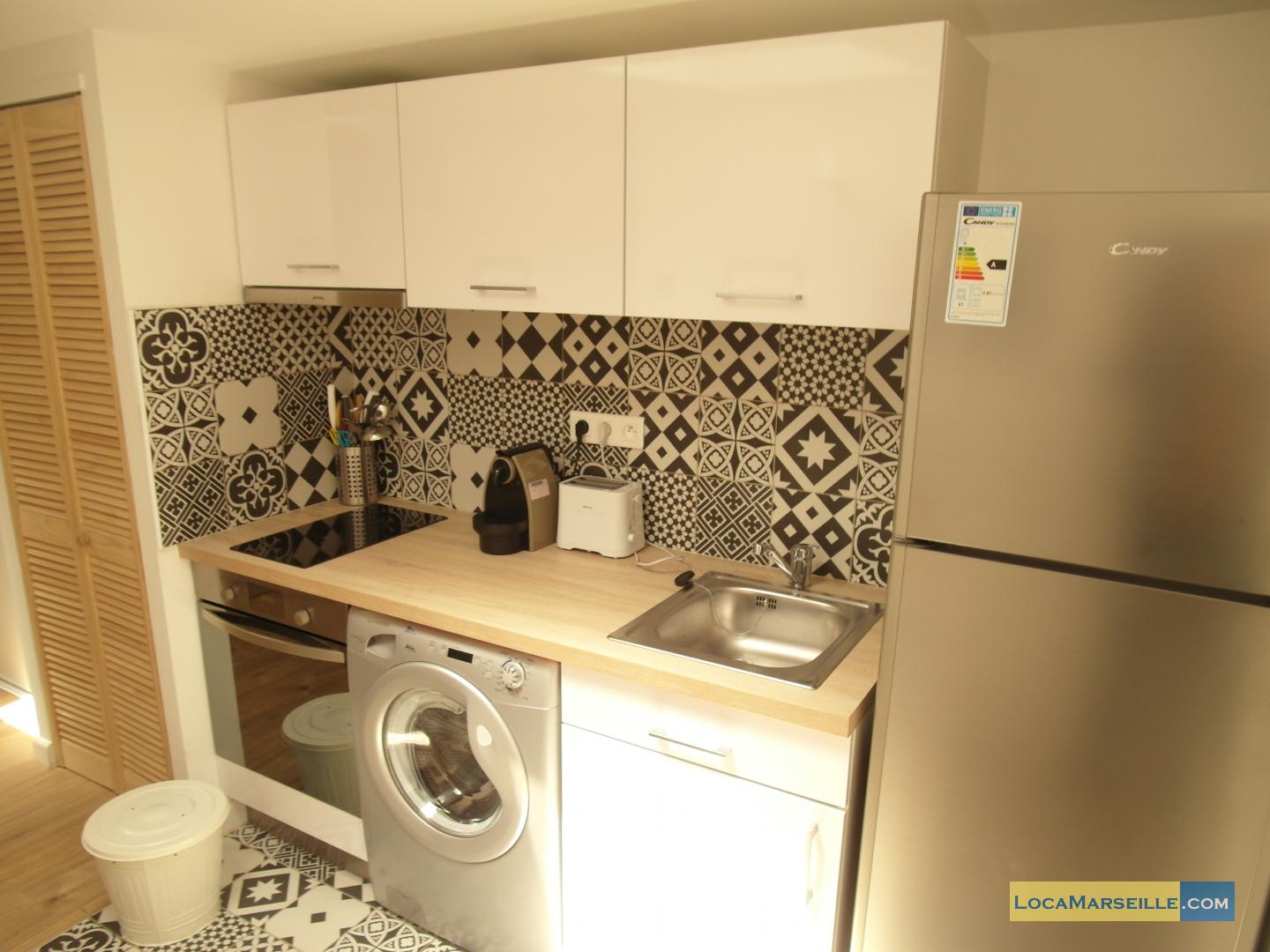 studio en location meuble  Marseille Castellane - Marseille 13005