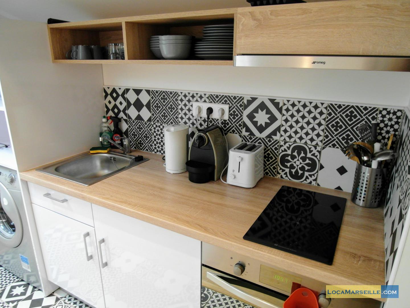 studio meubl avec coin nuit location Marseille Castellane - Marseille 13005