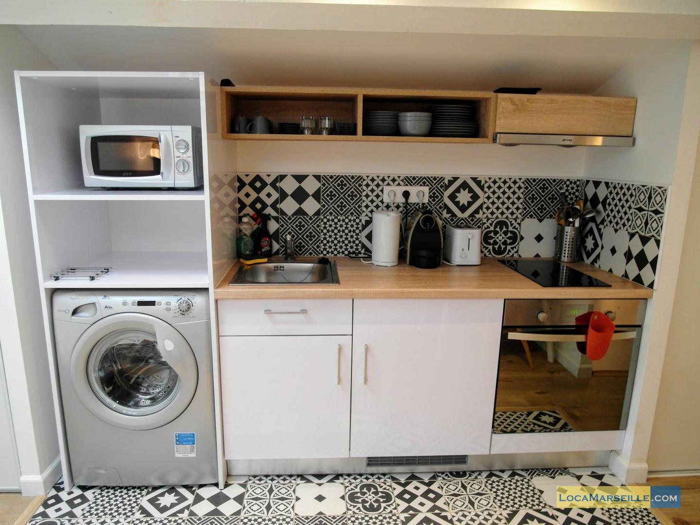 studio meubl avec coin nuit location Marseille Castellane - Marseille 13005