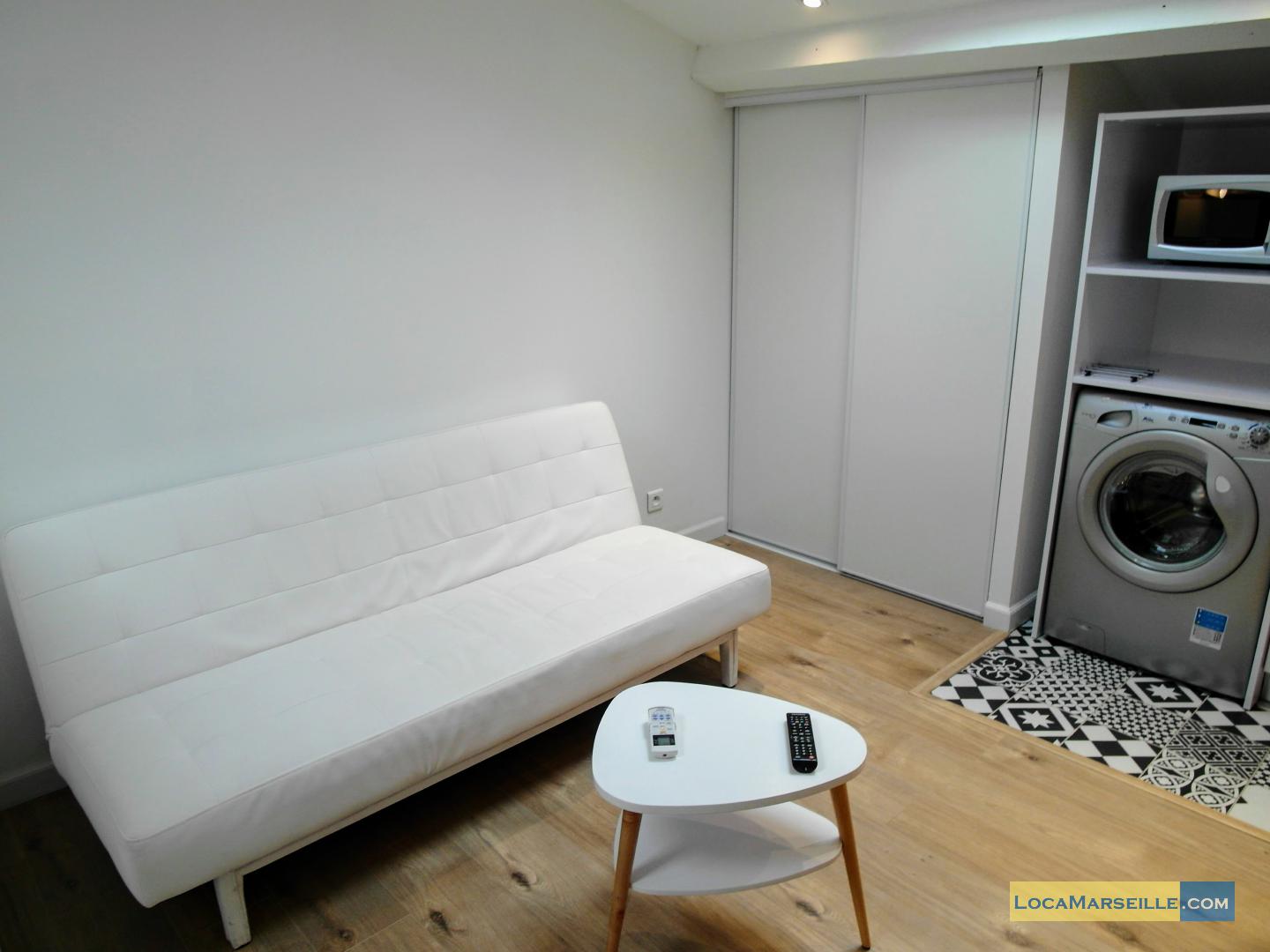 studio meubl avec coin nuit location Marseille Castellane - Marseille 13005
