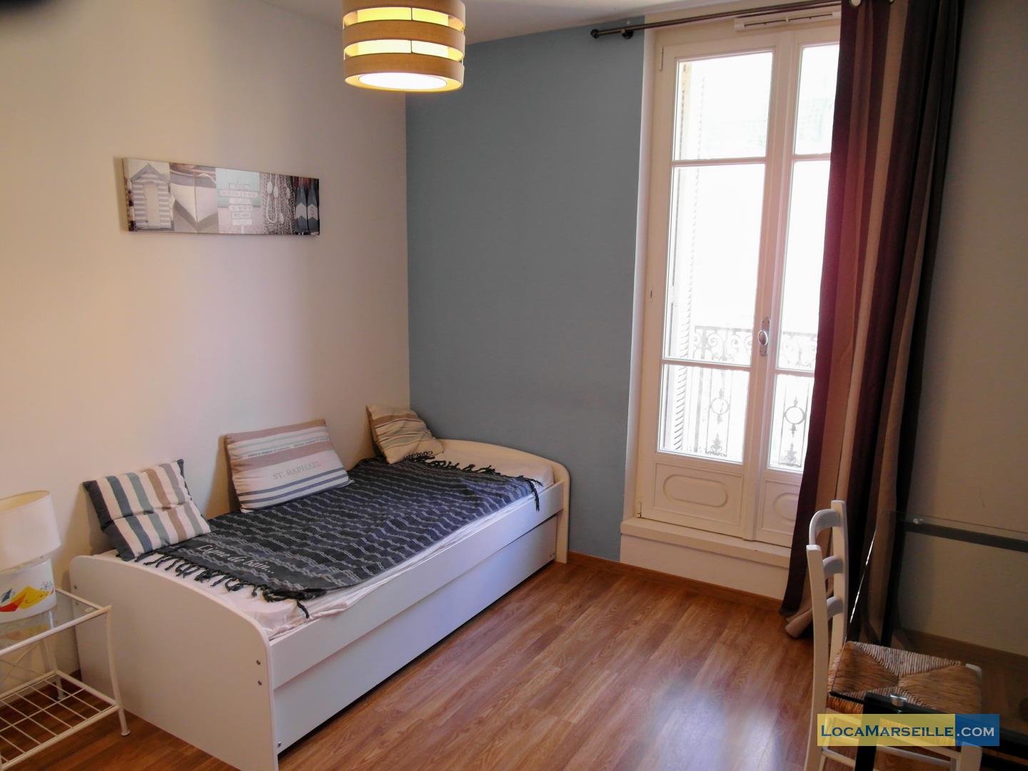 Le Republique* - Marseille 13002