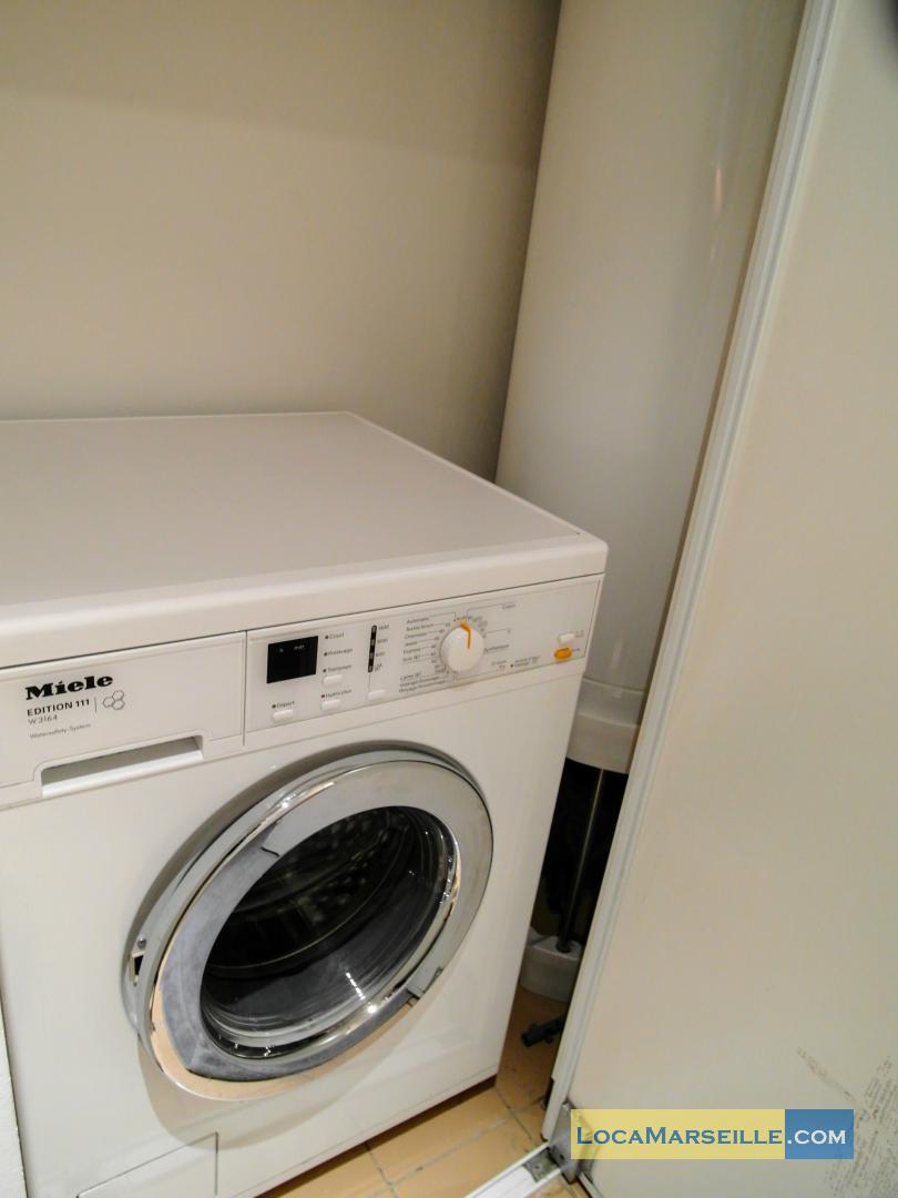 Le Republique* - Marseille 13002