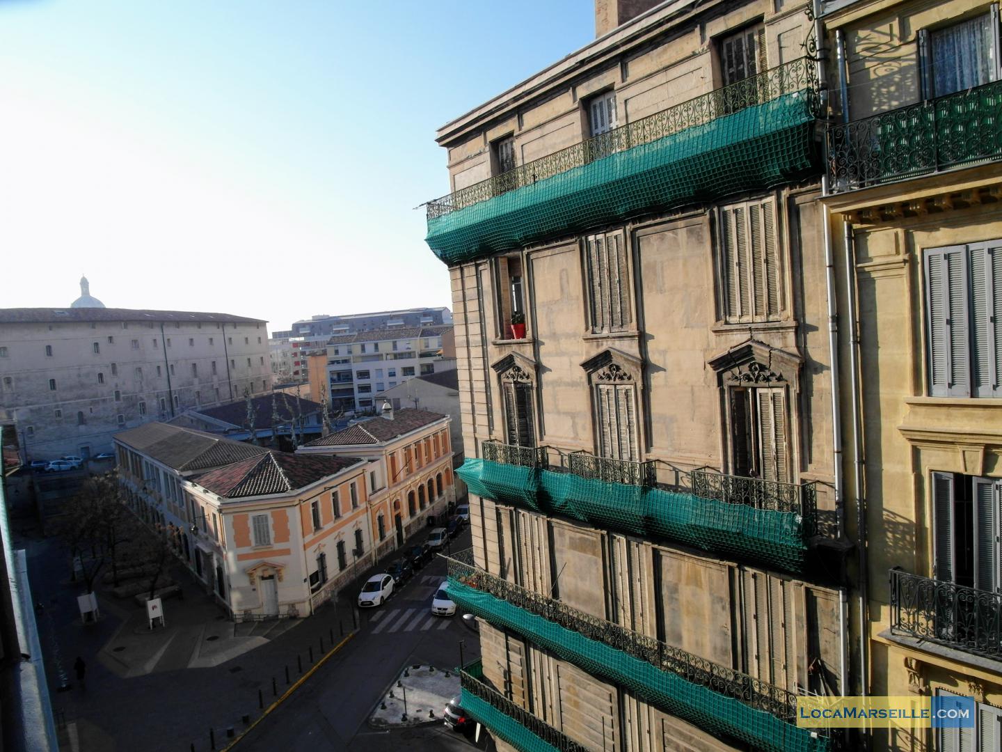 Le Republique* - Marseille 13002