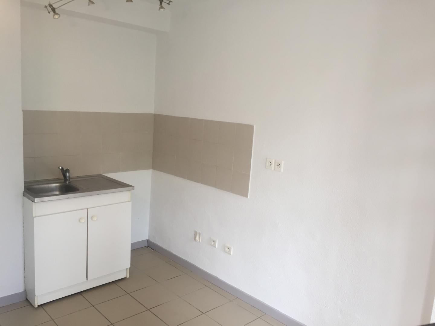 Location appartement loft saint barnab de type 2 au calme et lumineux  - Marseille 13012
