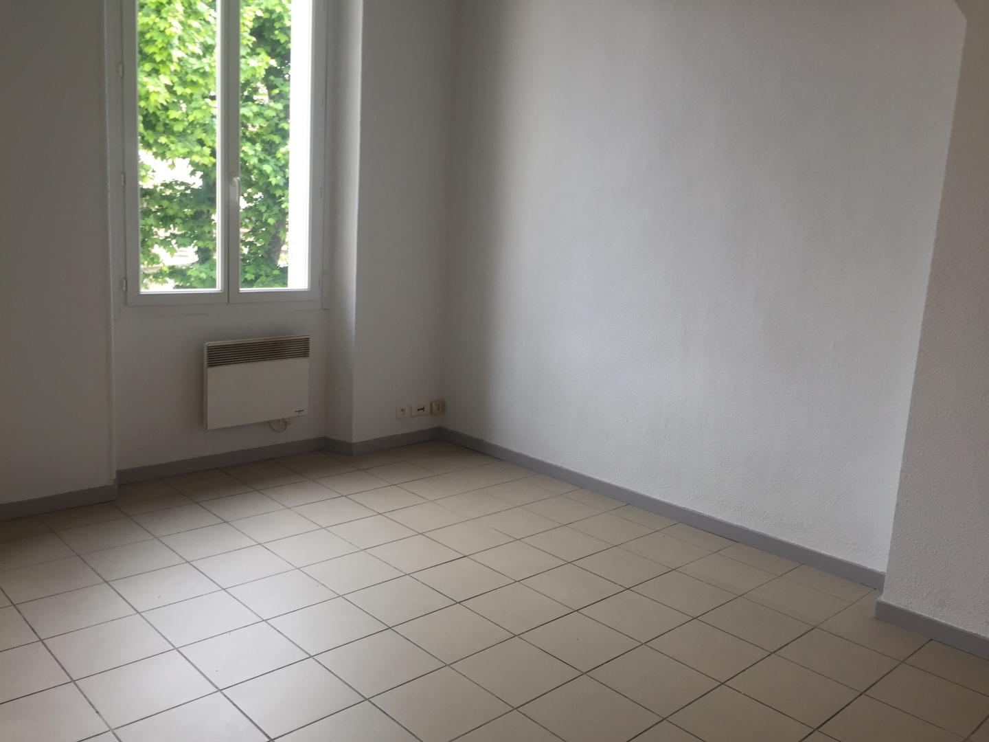 Location appartement loft saint barnab de type 2 au calme et lumineux  - Marseille 13012