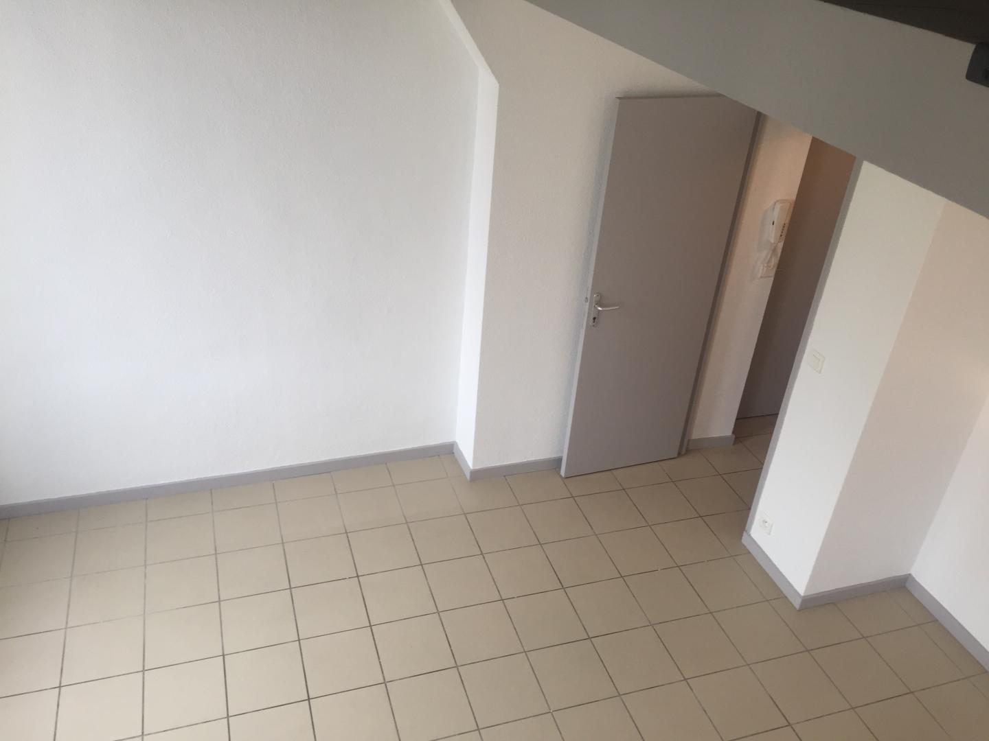 Location appartement loft saint barnab de type 2 au calme et lumineux  - Marseille 13012
