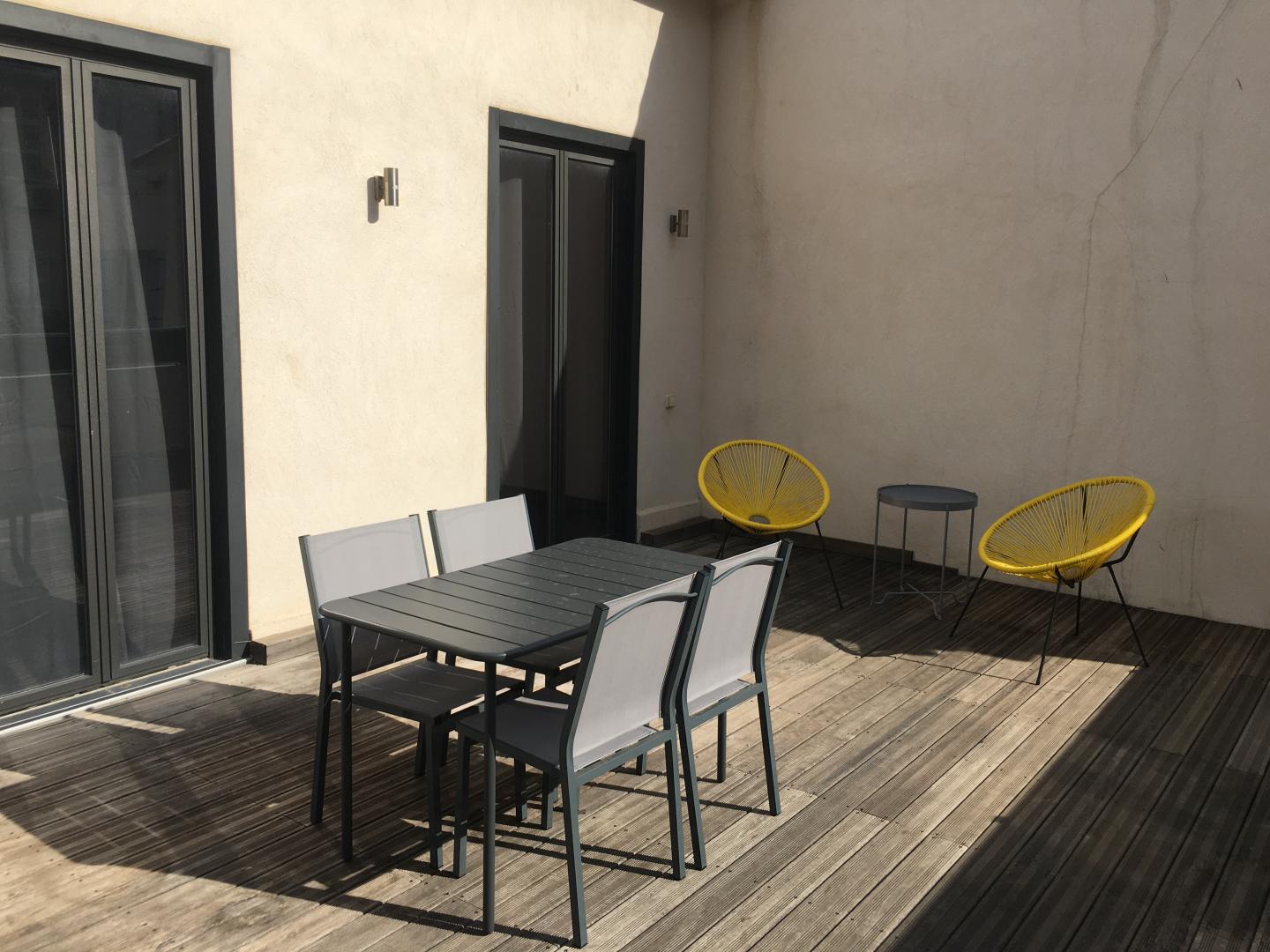 Location appartement meubl castellane baille duplex avec terrasse plein sud  - Marseille 13005