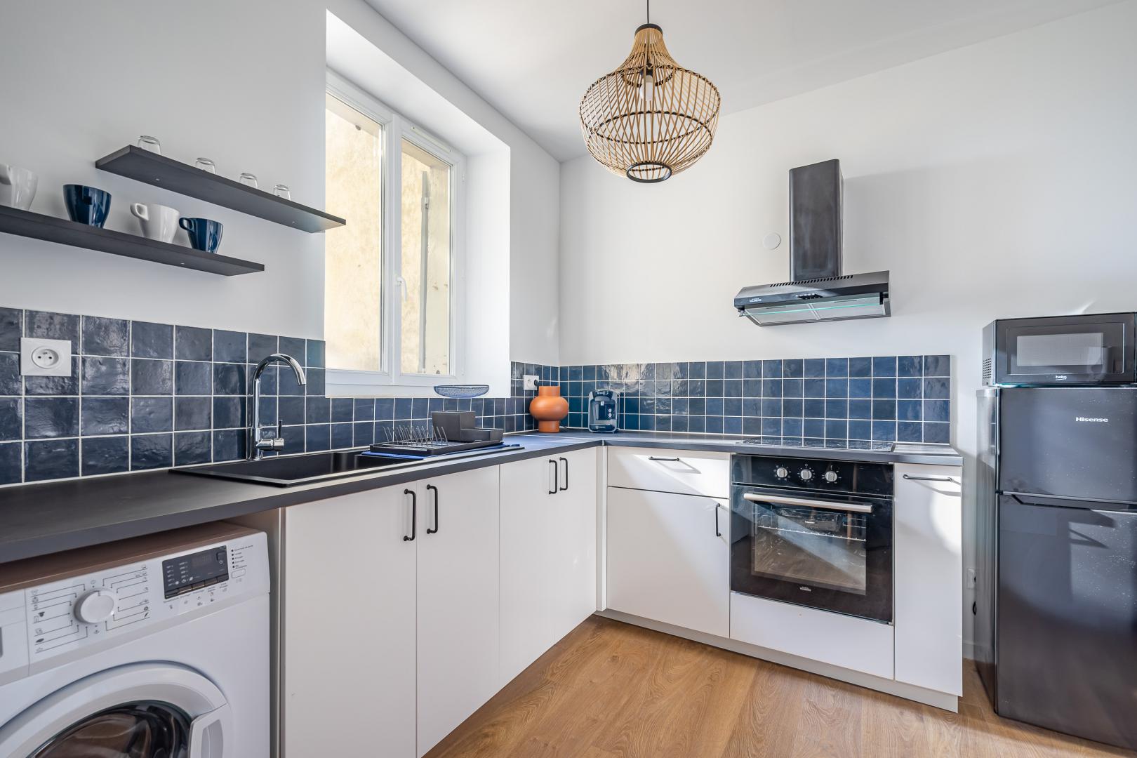 Location meubl T2 13006 Prfecture refait  neuf - Marseille 13006
