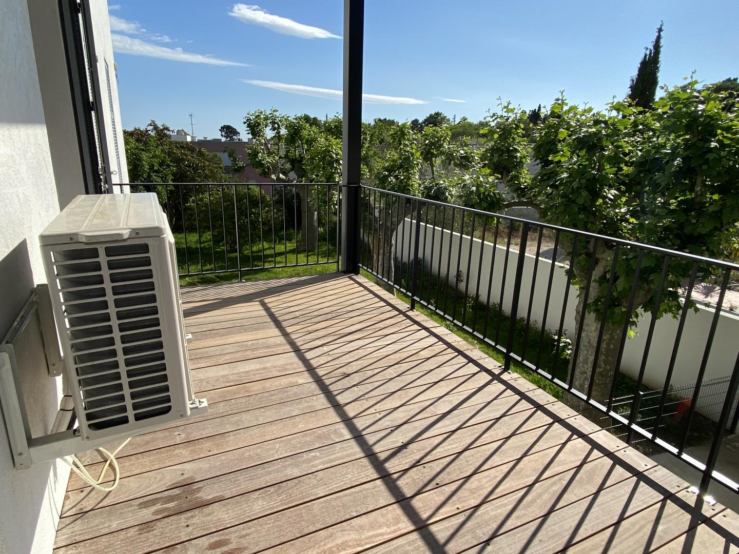 Location T2 terrasse rnov  - Marseille 13014