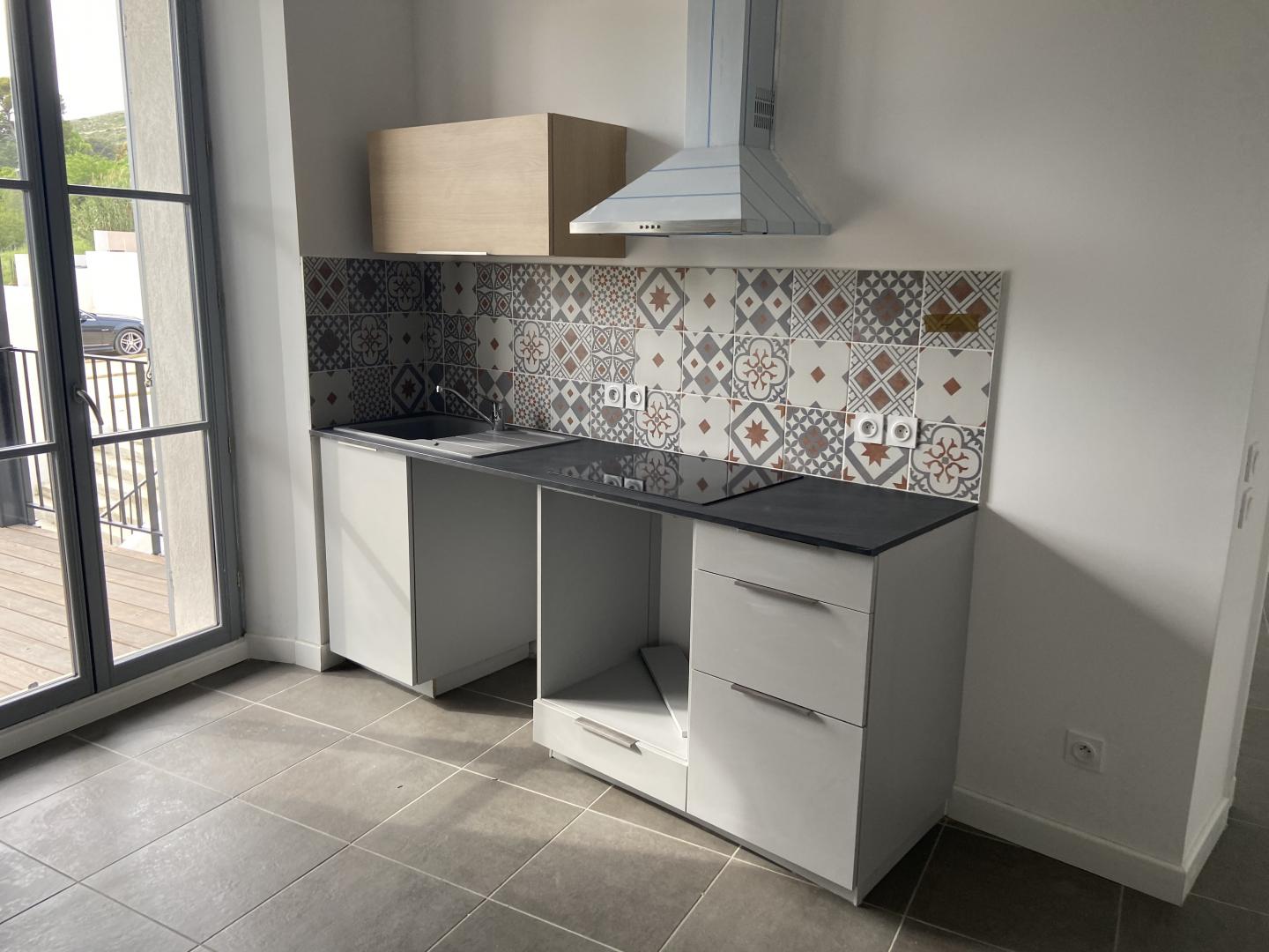 Location T2 terrasse rnov  - Marseille 13014