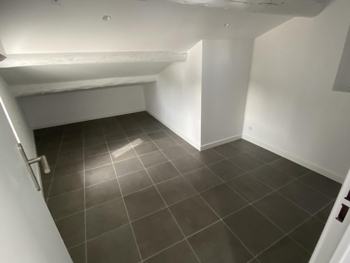 Location T2 terrasse, Sainte Marthe - Marseille 13014