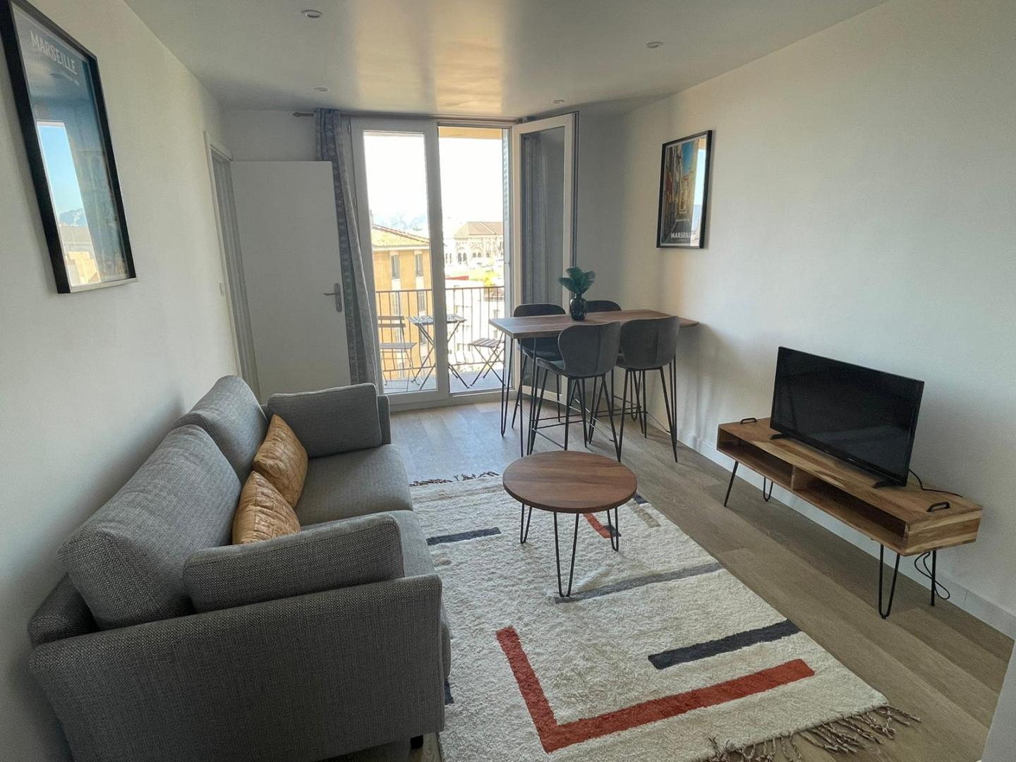 Au Cantini* - Marseille 13006