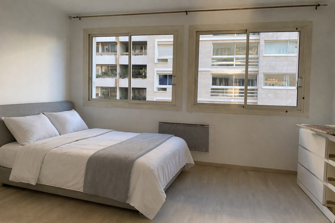 Le Duveen � - MARSEILLE 13008