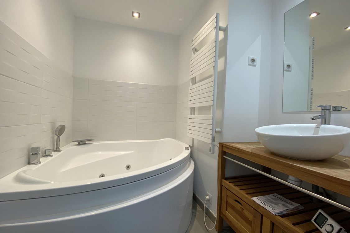 Le Duveen � - MARSEILLE 13008