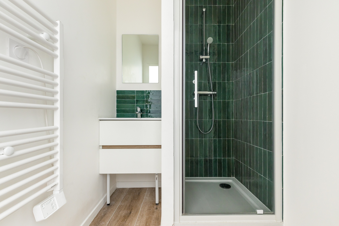 VACON 4 � - MARSEILLE 13001