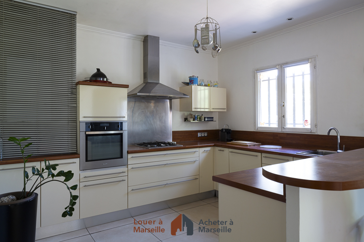 House / Villa � Sept�mes-les-Vallons - photo 9