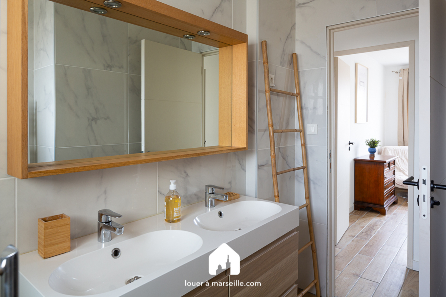 Appartement � Marseille - photo 9