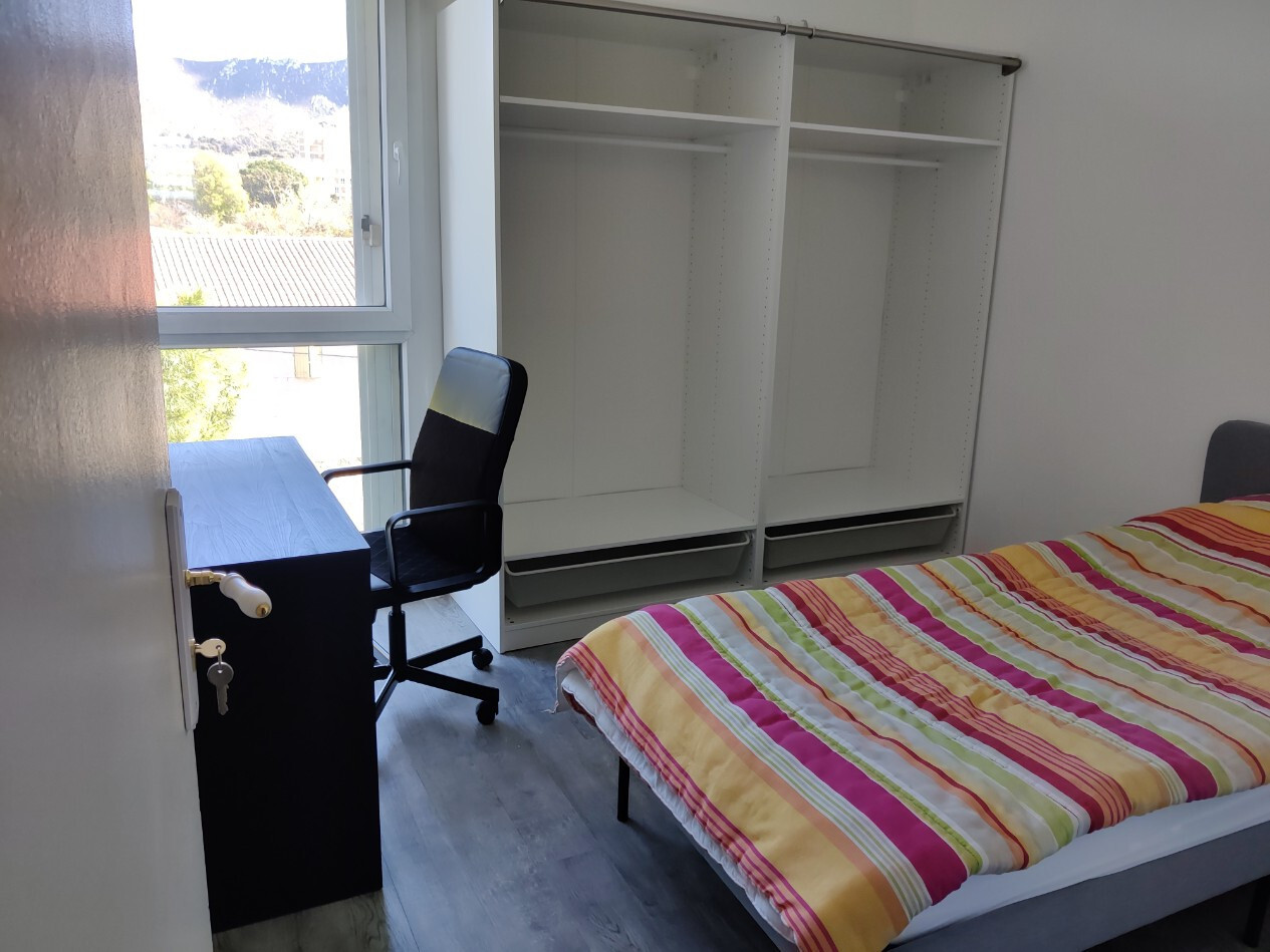 Appartement � Marseille 10�me - photo 4