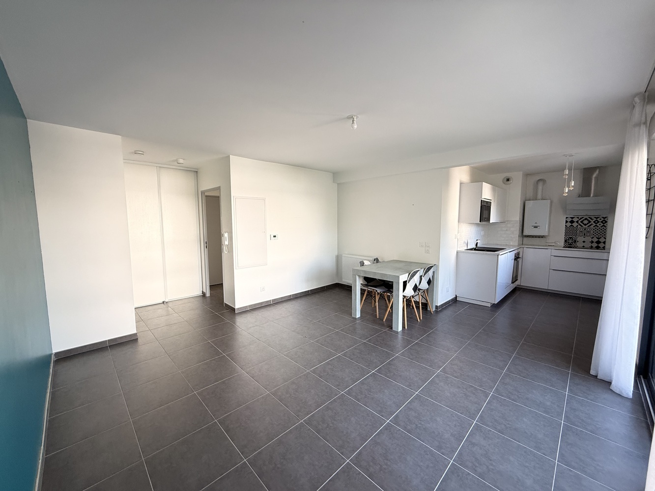 Appartement � Marseille 10�me - photo 3