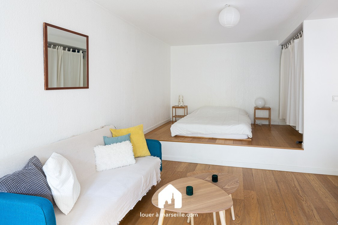 Appartement � Marseille 8�me - photo 2