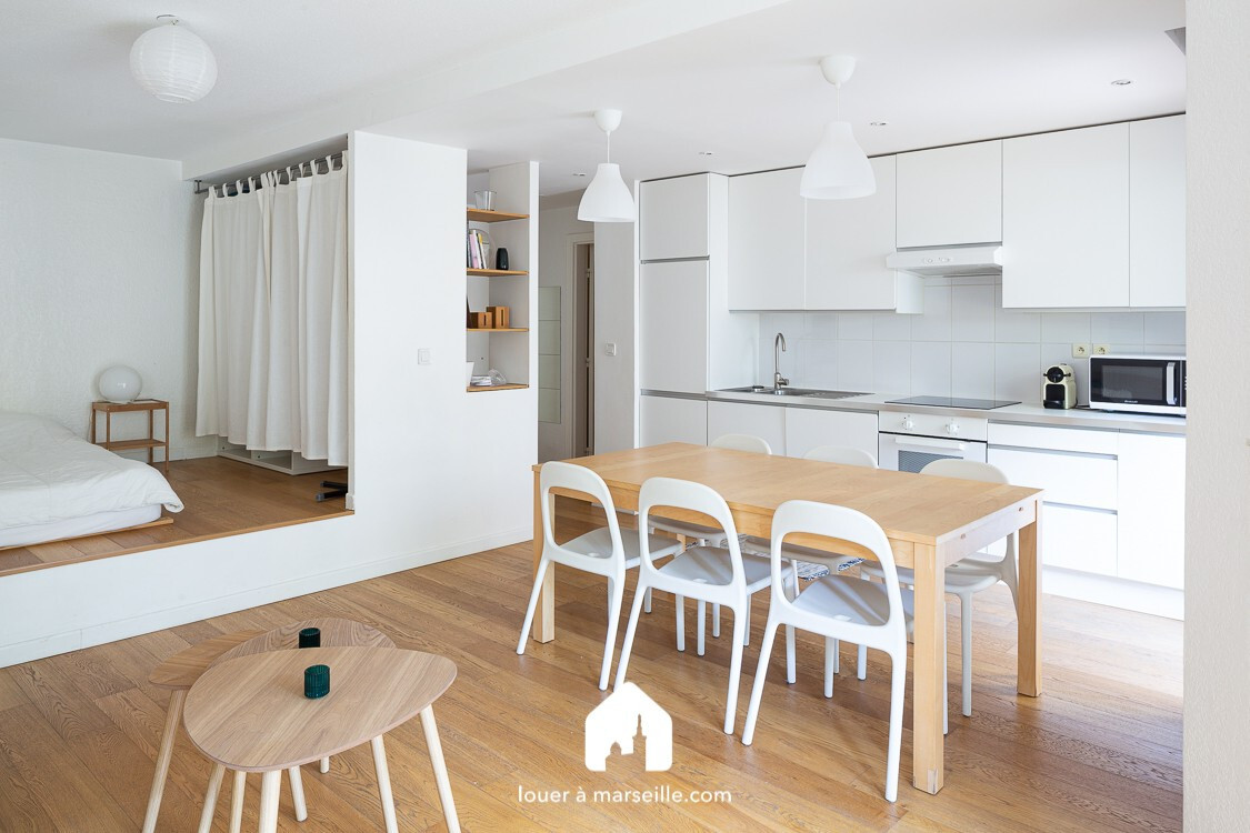 Appartement � Marseille 8�me - photo 5
