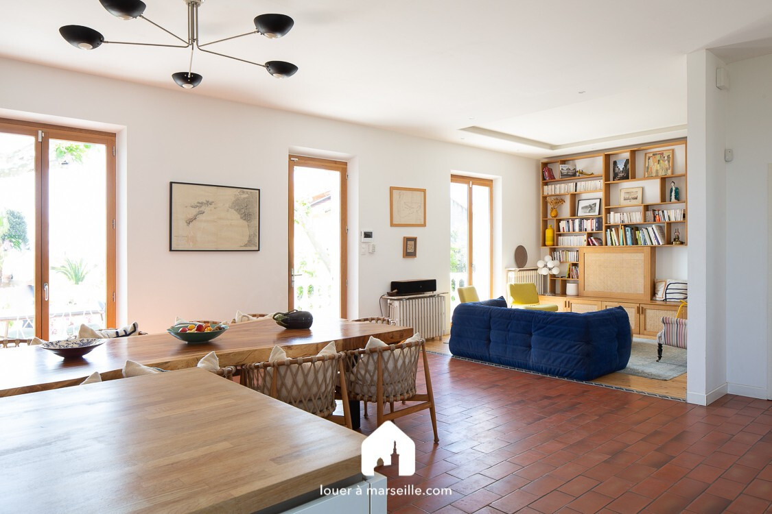 Maison / Villa � Marseille 16�me - photo 10