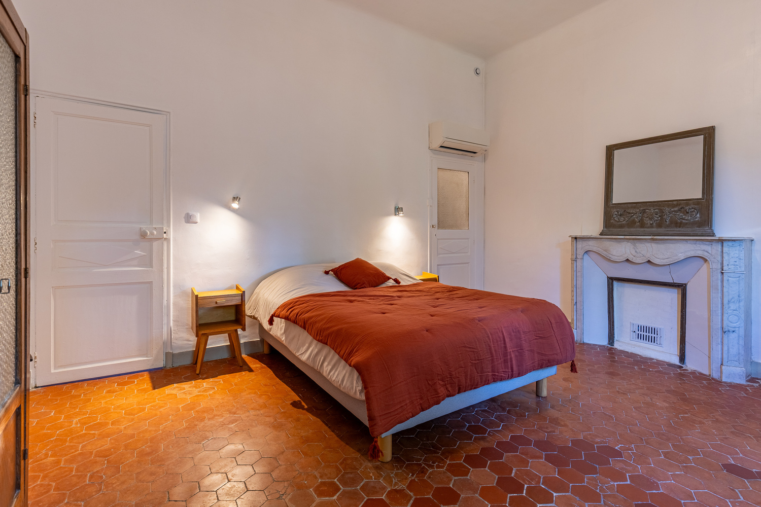 Maison / Villa � Marseille - photo 9